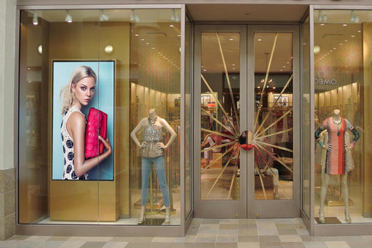 The Top 3 benefits of Digital Window Displays for Retail Stores and Restaurants